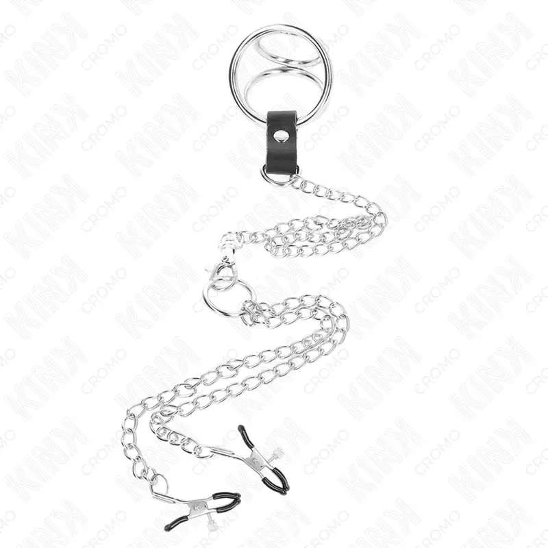 KINK - ANEL DE PÊNIS TRIPLO DE METAL CROMADO DE 3,8 CM A 5 CM COM CORRENTE DE METAL DE 26 CM E GRAMPOS DE MAMILOS MODELO 1 - Sexshoptuga 