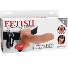 FETISH FANTASY SERIES - ARNÊS AJUSTVEL COM CONTROLE REMOTO PÊNIS REALISTA COM TESTÍCULOS 17,8 CM - Sexshoptuga  Sexshoptuga 