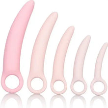 CALEXOTICS - CONJUNTO DE 5 PCS DILADOR DE SILICONE INSPIRE - Sexshoptuga  Sexshoptuga 