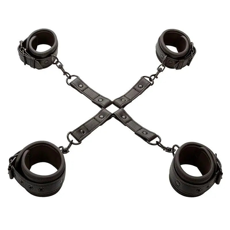 CALEXOTICS - NOCTURNAL CONECTOR HOG TIE CUERO AJUSTÁVEL PRETO - Sexshoptuga 