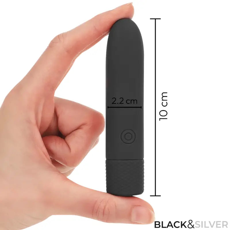 BLACK & SILVER - GERI USB RECARREGÁVEL VIBRATÓRIA BULLET 8 VIBRAÇÕES PRETO 10 X 2,2 CM - Sexshoptuga 