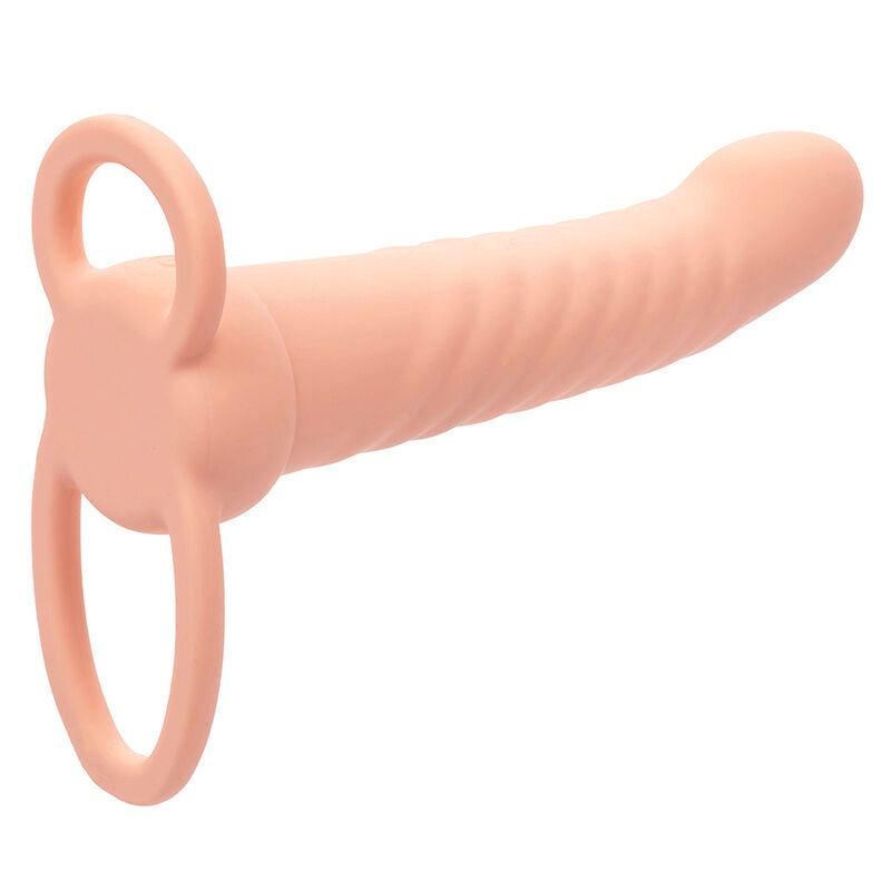 CALEXOTICS - MAXX RIBBED DUAL PENETRATOR 10 VIBRAÇÕES CARNE - Sexshoptuga 