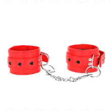 KINK - RED WRIST CHAIN ​​WITH ADJUSTABLE BLACK HEART INSERT 21-28 CM X 5.5 CM Sexshoptuga 