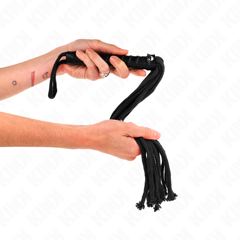 KINK - CHICOTE DE CORDA PRETA 56 CM Sexshoptuga 