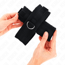 KINK - BLACK CROSSED CUFFS 34 X 5.5 CM Sexshoptuga 