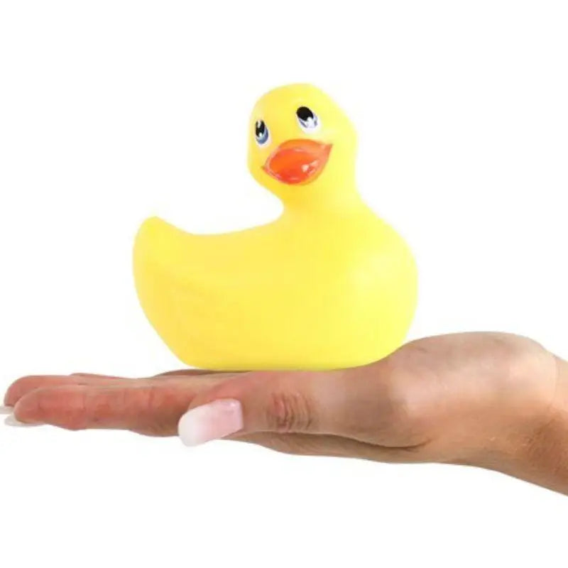 BIG TEASE TOYS - I RUB MEU PATO CLÁSSICO PATO VIBRANTE AMARELO - Sexshoptuga 