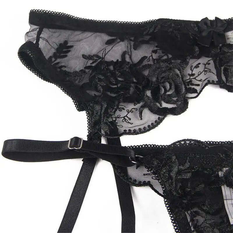 SUBBLIME - CONJUNTO DE 3 PEAS SUTI + TANGA + LIGA ESTAMPADO FLORAL PRETO S/M - Sexshoptuga 